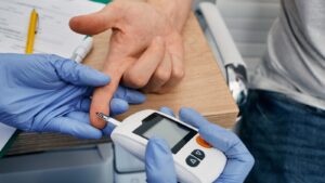 When Blood Sugar Symptoms May Need Professional Attention